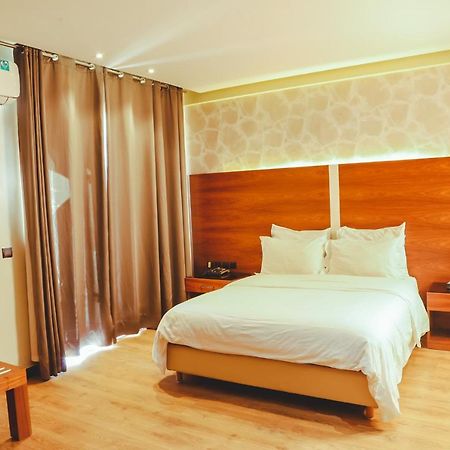 Hotel Perce Neige Ифран Экстерьер фото