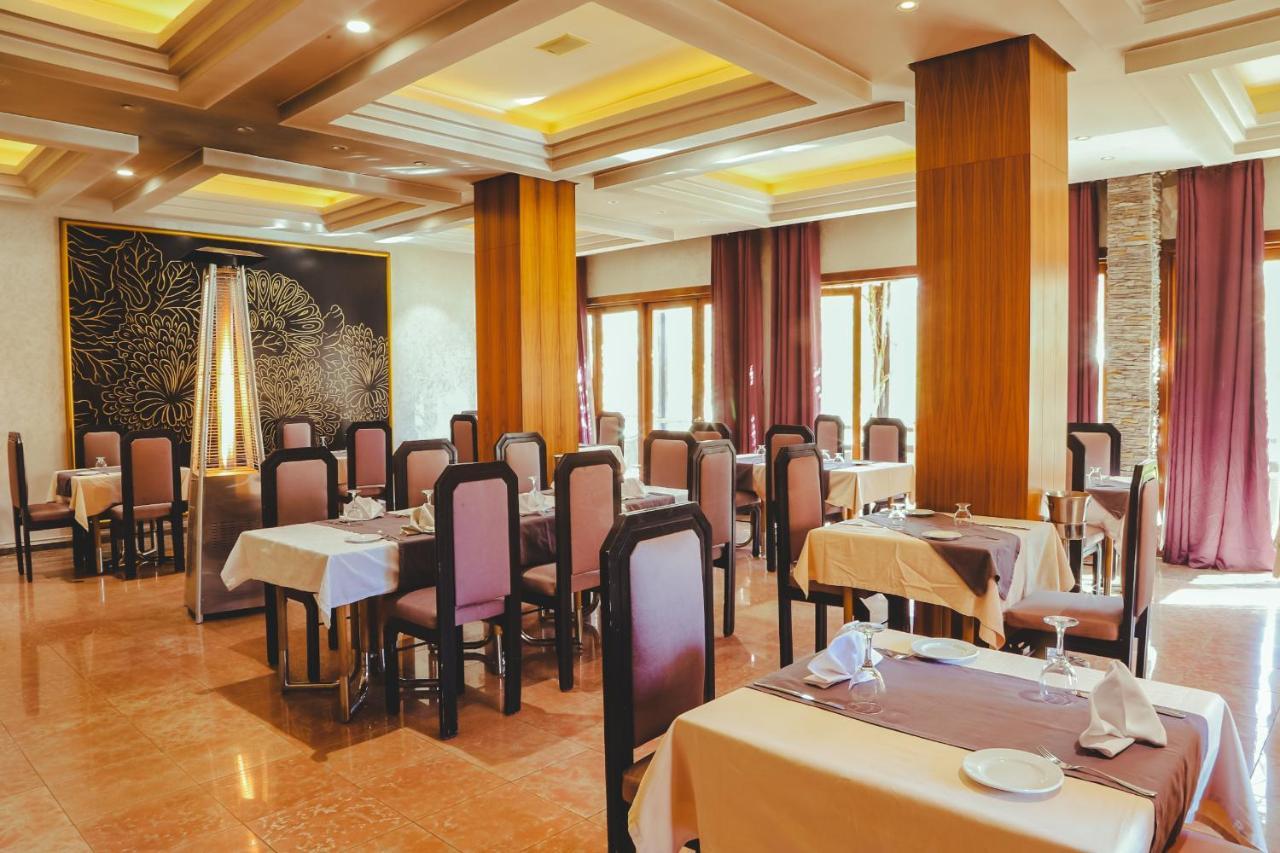 Hotel Perce Neige Ифран Экстерьер фото