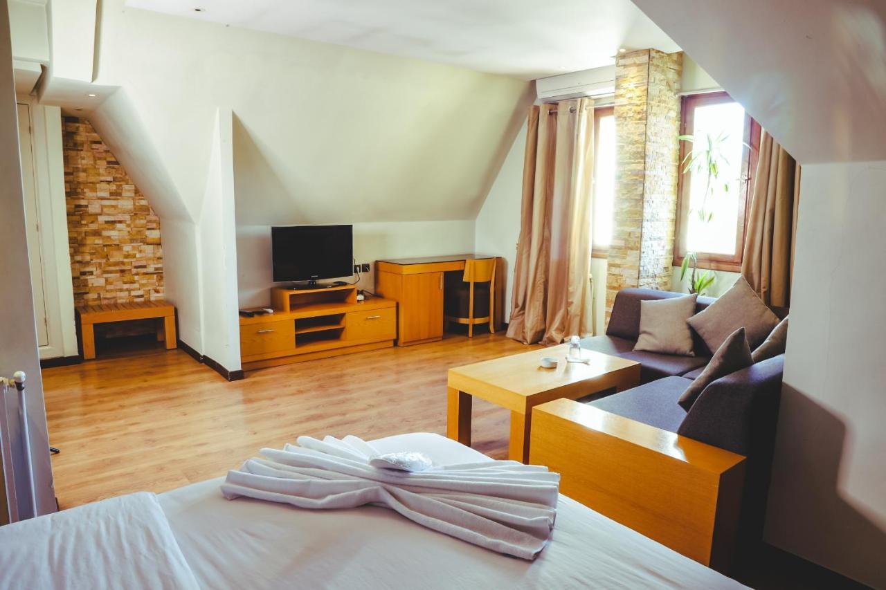 Hotel Perce Neige Ифран Экстерьер фото